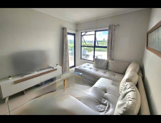 1 BEDROOM APARTMENT FOR SALE IN OLIVEDALE